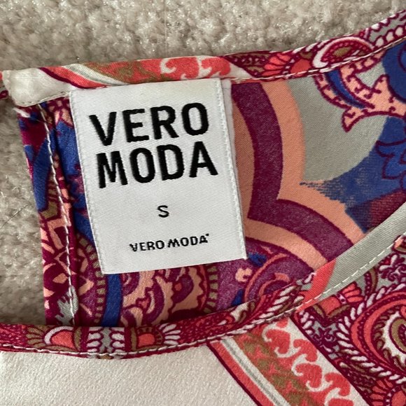 Vero Moda Scarf Print Dress - Picture 2 of 3